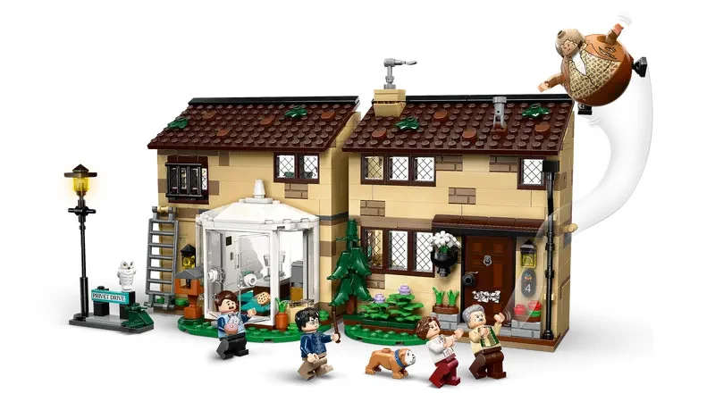 playmatterstoys-1955680